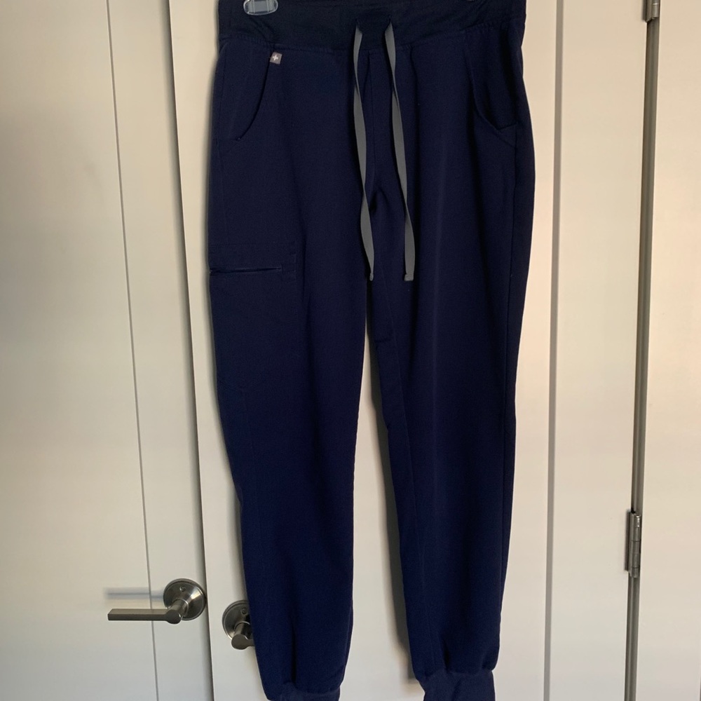 Navy Figs Scrub set